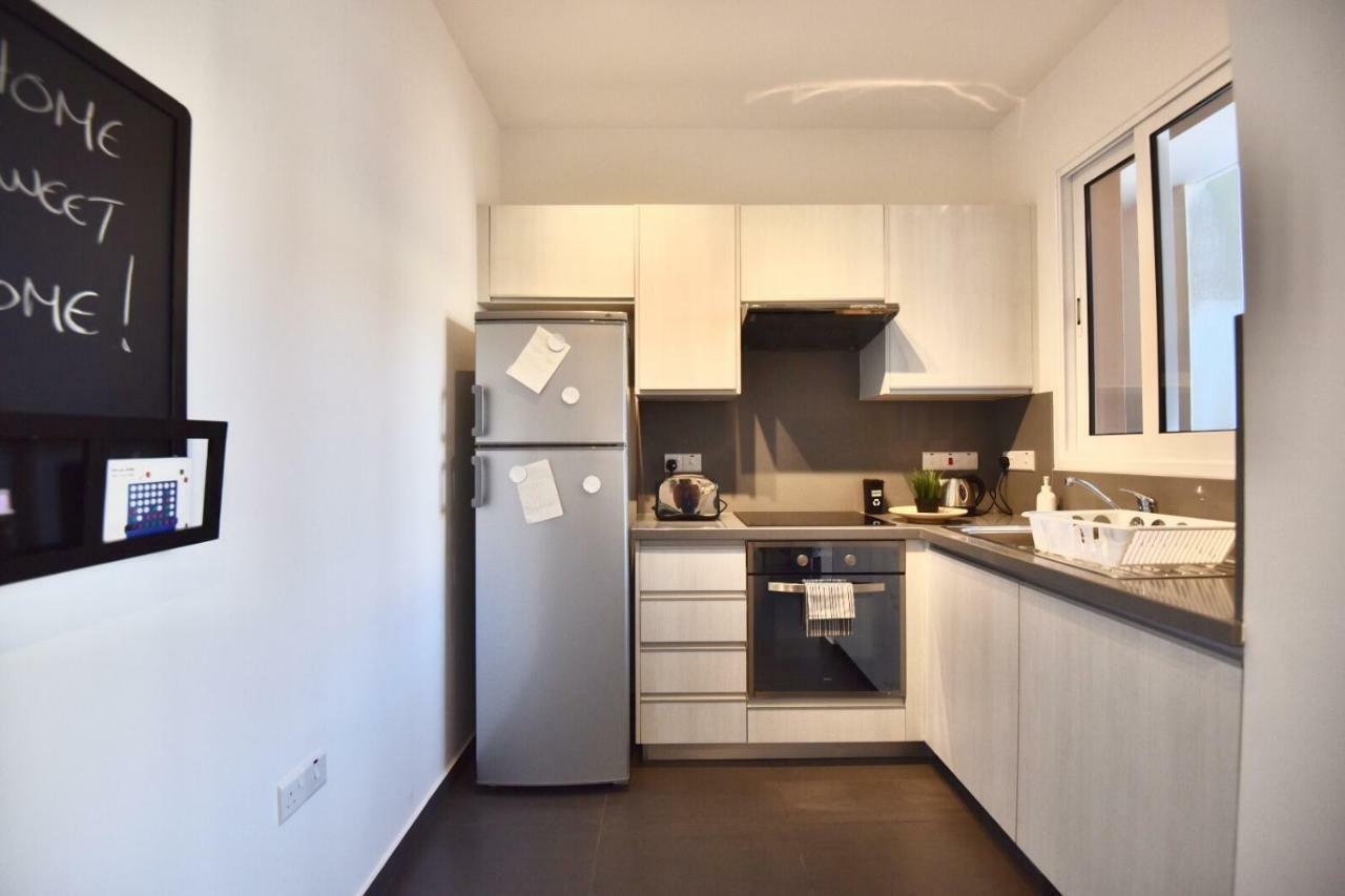 Limegrove Holiday Apartment โปรทาราส ภายนอก รูปภาพ