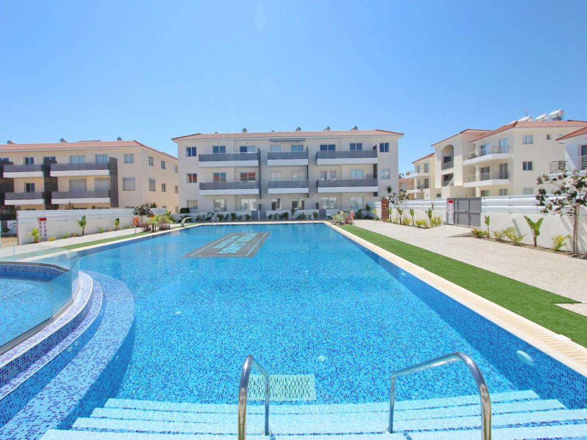 Limegrove Holiday Apartment โปรทาราส ภายนอก รูปภาพ