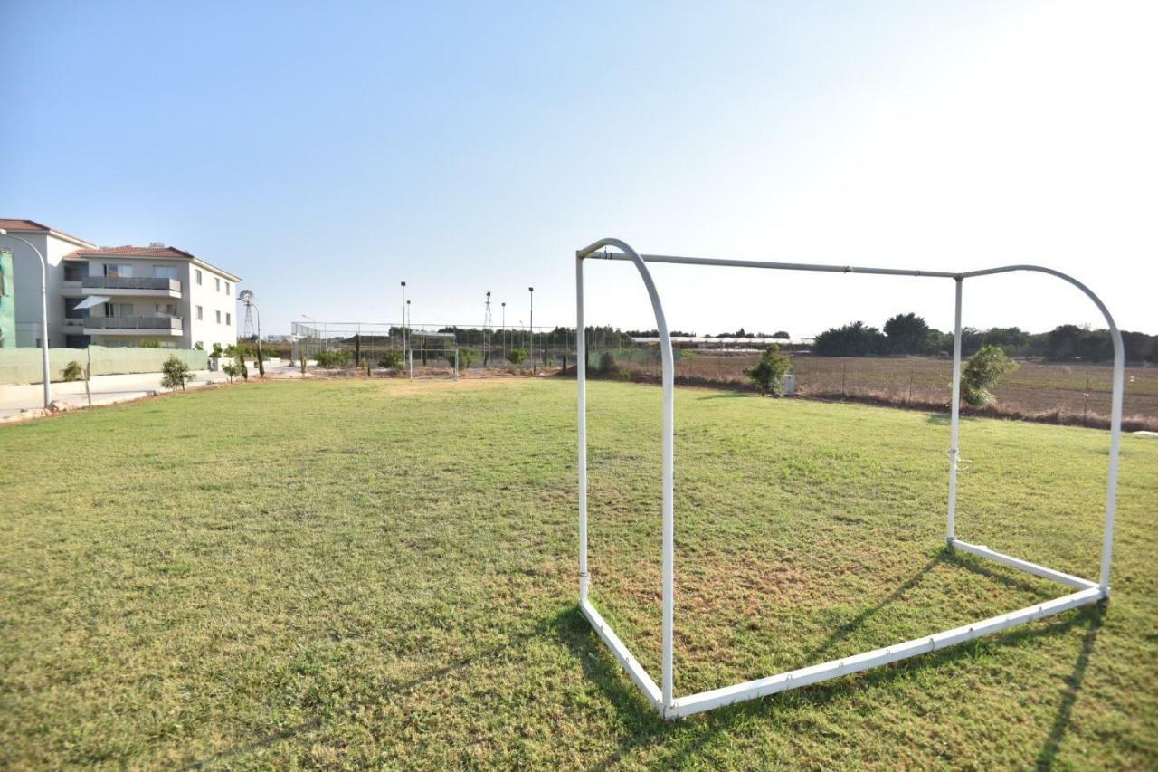 Limegrove Holiday Apartment โปรทาราส ภายนอก รูปภาพ