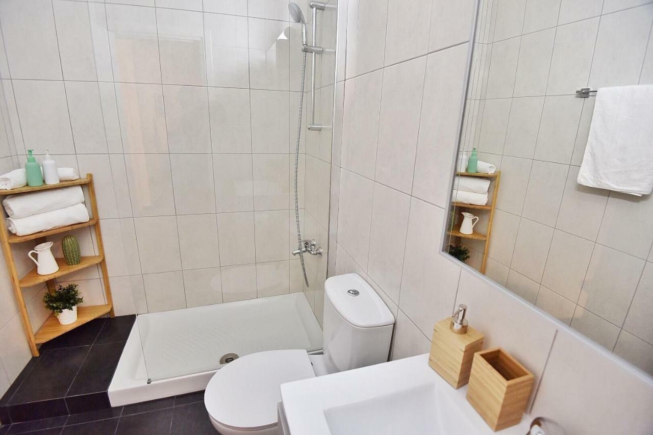 Limegrove Holiday Apartment โปรทาราส ภายนอก รูปภาพ